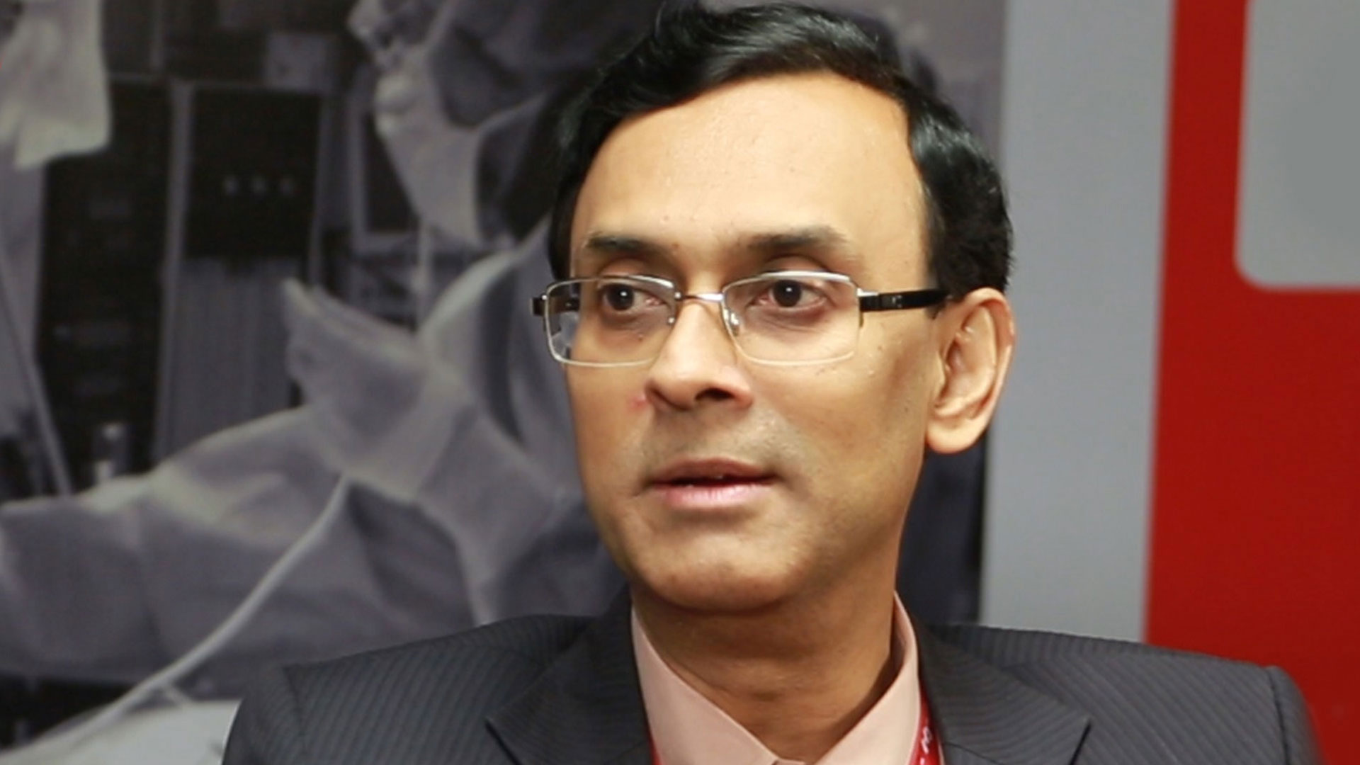 Dr Saumitra ray